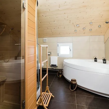 Chalet Kreischberg Deluxe בקתה